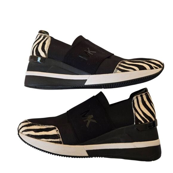 Michael Kors Womens Stretch Knit Zebra Print Slip On Fashion Sneaker Size 9 - Picture 4 of 12